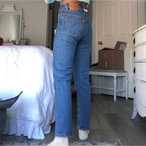 Levi’s wedgie straight-leg denim jeans